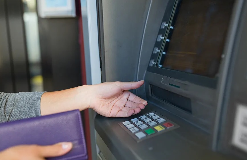 Le robaron la titularidad del celular, pidieron un crédito por home banking y ahora tiene una deuda millonaria