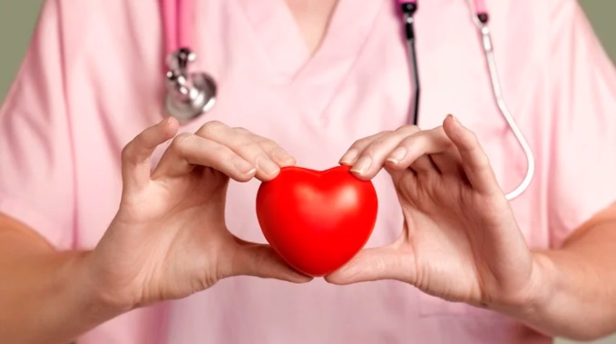 Mujeres en riesgo: la violencia de género y el estrés emocional afectan la salud cardiovascular
