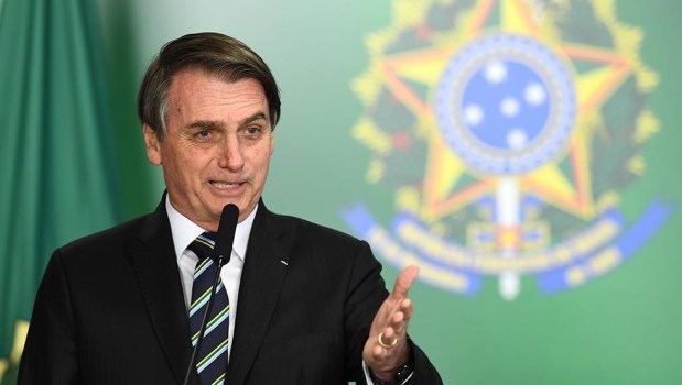 Bolsonaro respalda compra de viagra para las Fuerzas Armadas brasileñas