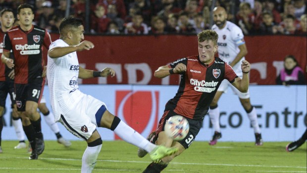Newell`s venció a Patronato y volvió a los puestos de clasificación