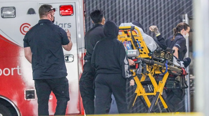Internaron de urgencia a Travis Barker, baterista de Blink 182 y esposo de Kourtney Kardashian
