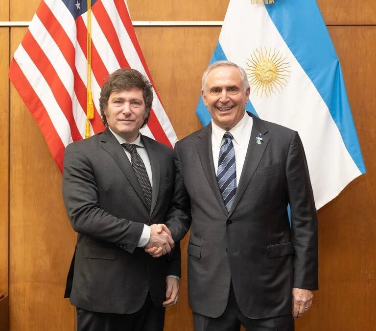 Javier Milei se reunió con el embajador de Estados Unidos: “Fue un excelente encuentro”