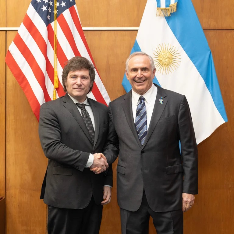 Javier Milei se reunió con el embajador de Estados Unidos: “Fue un excelente encuentro”