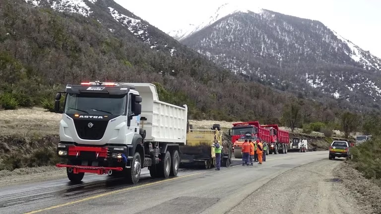 El intendente electo de Bariloche amenazó con cerrar el paso a camiones de Chile y provocó un conflicto diplomático