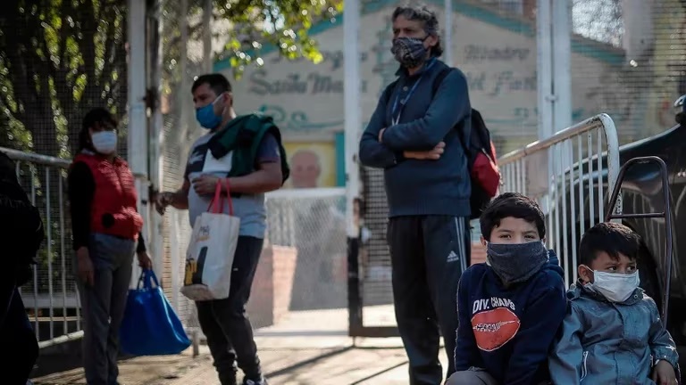 El dato que más duele: el 56,2% de los chicos de hasta 14 años es pobre y el 13,6% es indigente