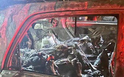 Terrorismo en Ecuador: encontraron un vehículo con tres personas calcinadas en un barrio de Guayaquil