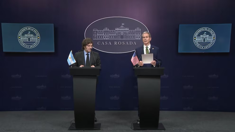 Javier Milei dijo que está negociando un préstamo del Tesoro de EEUU para pagar vencimientos de deuda en 2026