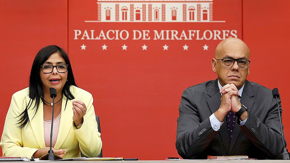 Aseguran que los hermanos Rodríguez ofrecieron a Estados Unidos una vía para mantenerse en el poder sin Maduro