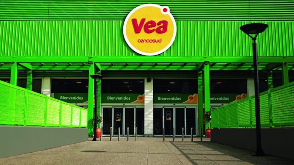 Una de las principales cadenas de supermercados del país cerró varias sucursales y dejó a más de 100 empleados sin tareas
