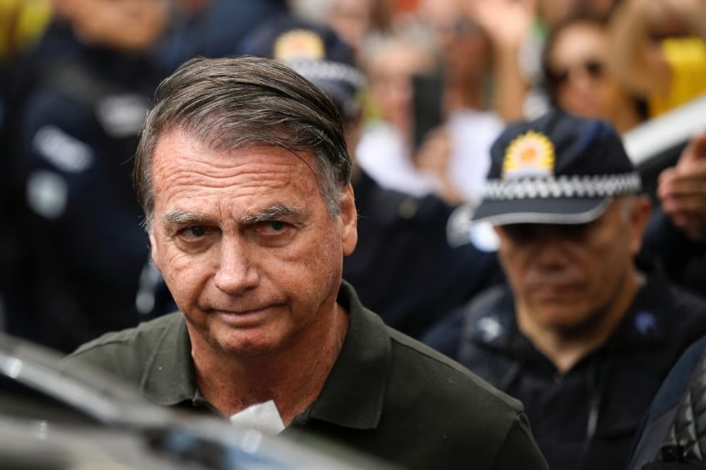 Jair Bolsonaro está en terapia intensiva en un hospital de Brasilia: padece bronconeumonía