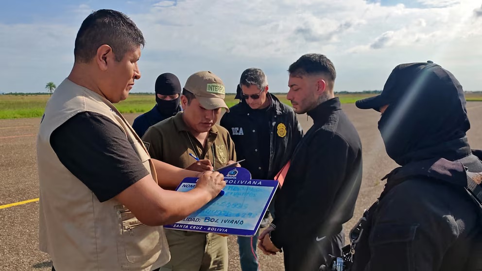 El narco uruguayo Sebastián Marset fue expulsado por Bolivia y es trasladado a Estados Unidos: la DEA se encarga del vuelo