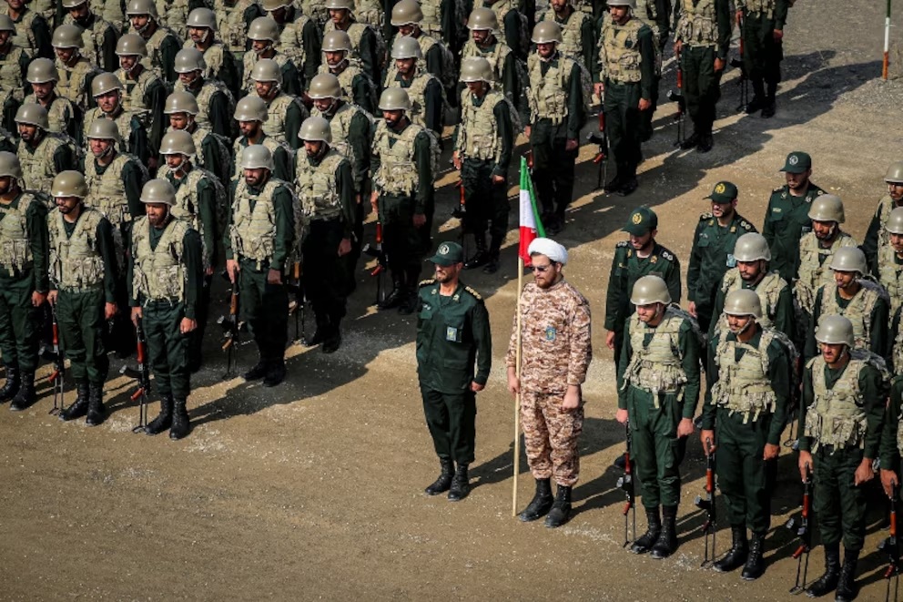 El régimen de Irán amenazó con atacar las plantas eléctricas en Medio Oriente que abastecen a las bases militares de EEUU