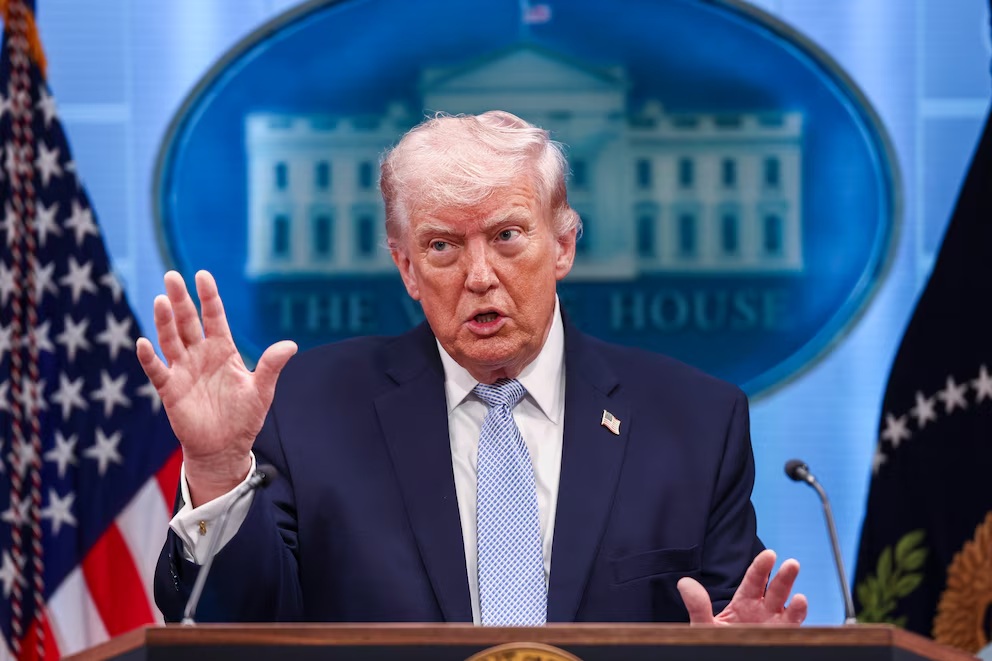 Trump anunció un alto el fuego de dos semanas con Irán y dijo que el régimen acordó abrir el estrecho de Ormuz
