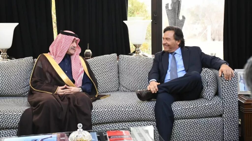 Gustavo Sáenz se reunió con el Embajador de Arabia Saudita