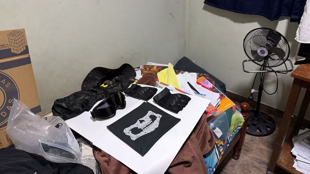 Alerta del FBI por una conversación con ChatGPT derivó en un allanamiento a un adolescente en Quilmes