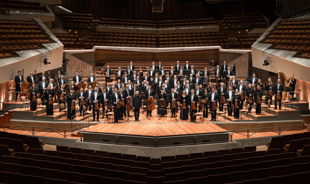 La Filarmónica de Berlín regresa al Teatro Colón tras 26 años y transmitirá gratis su último concierto