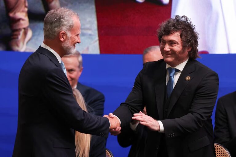 Milei no consiguió una audiencia con Felipe VI en Madrid por la falta de un encuentro con Pedro Sánchez